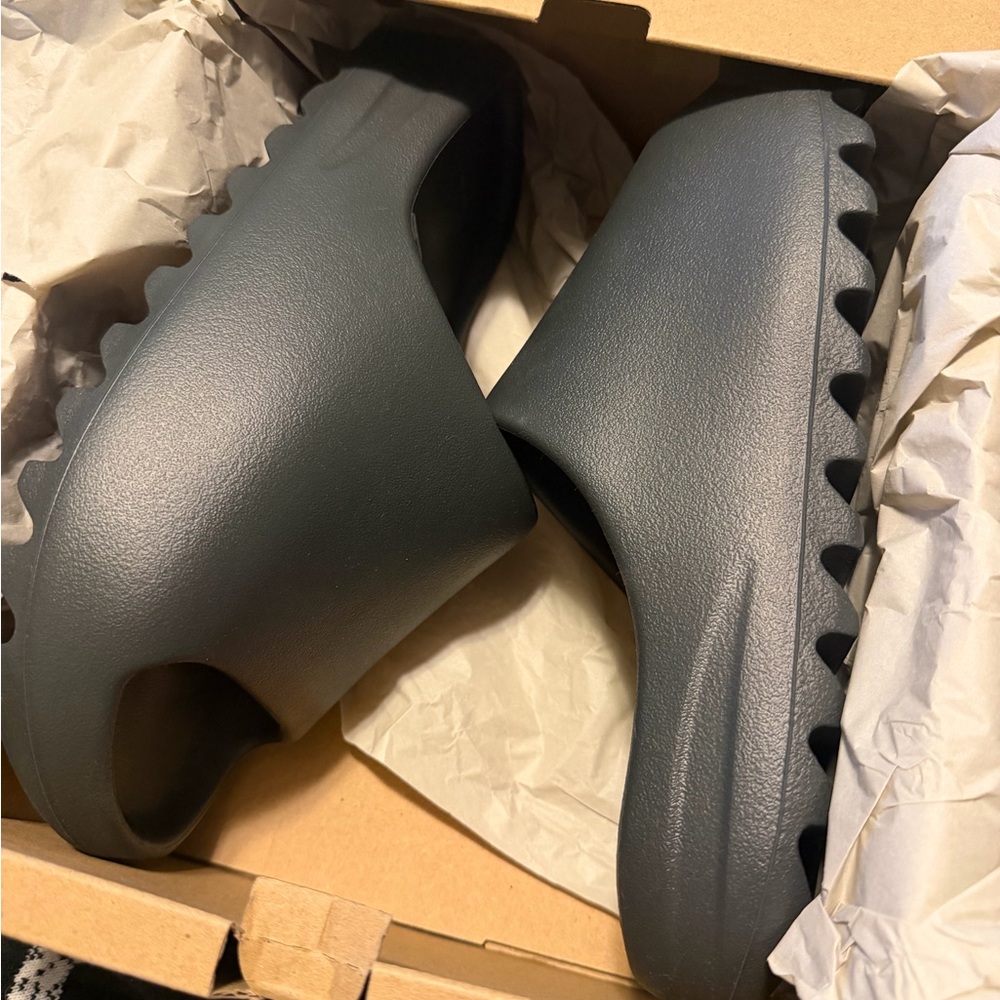 Adidas Yeezy Slides - Dark Onxy Men’s size 9 NEW IN BOX